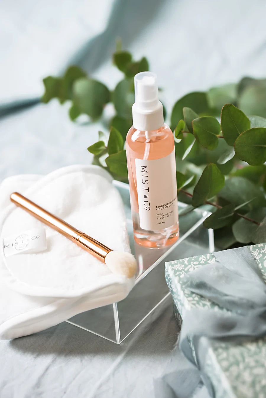 Rose Deep Clean Makeup Brush Cleaner - Mist & Co